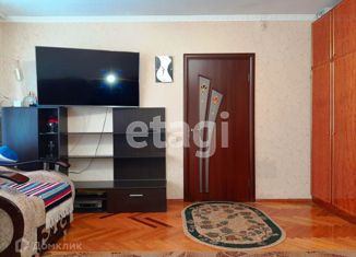 Продам 3-комнатную квартиру, 70.4 м2, Симферополь, улица Беспалова, 154, Киевский район