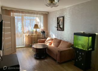 Продается 3-комнатная квартира, 54.1 м2, Кемерово, улица 50 лет Октября, 24, Центральный район