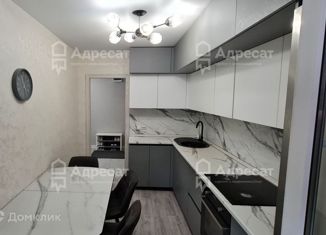 Продажа трехкомнатной квартиры, 69.2 м2, Волгоград, улица Тимирязева, 31