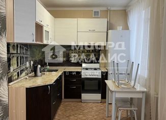 Продажа квартиры студии, 40 м2, Омск, Иртышская набережная, 12, Центральный округ