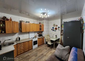 Продаю 1-комнатную квартиру, 48 м2, Самара, улица Врубеля, 17, метро Российская