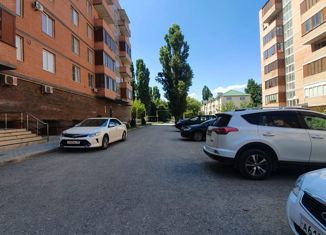 Продаю 5-комнатную квартиру, 101 м2, Грозный, улица Вахи Алиева, 189А, Висаитовский район