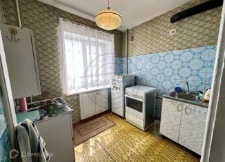 Продам 3-комнатную квартиру, 43 м2, Волгоградская область, улица Маршала Еременко, 17