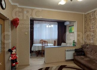 Продам четырехкомнатную квартиру, 80 м2, Краснодарский край, Вишневая улица, 31