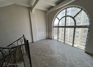 4-комнатная квартира на продажу, 126.3 м2, Черкесск, улица Орджоникидзе, 18