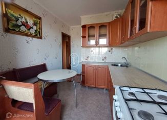 Продаю 3-ком. квартиру, 67 м2, Чебоксары, Университетская улица, 29, жилой район Северо-Западный