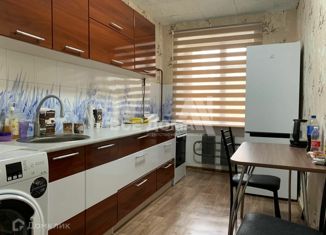 Продается 2-ком. квартира, 67 м2, Ставрополь, Комсомольская улица, 87, микрорайон №2