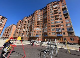 Продается 2-ком. квартира, 65 м2, Махачкала, улица Хаджи Булача, 16, ЖК Ак-Гёль