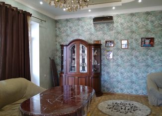 3-комнатная квартира на продажу, 186 м2, Ставрополь, улица Лермонтова, 182А, микрорайон №2