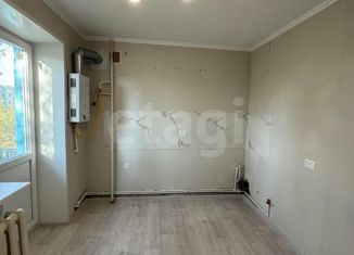 Продам 3-ком. квартиру, 60 м2, Элиста, 6-й микрорайон, 6-й микрорайон, 24