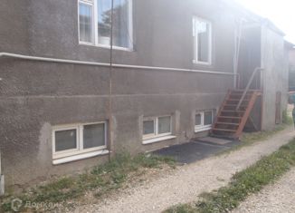 Продаю 2-ком. квартиру, 50 м2, Кисловодск, улица Шмидта, 7