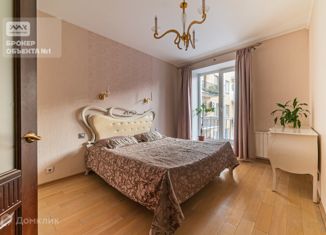 Продается 2-комнатная квартира, 70 м2, Санкт-Петербург, Кавалергардская улица, 30, Центральный район