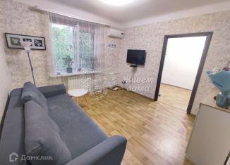 Продается двухкомнатная квартира, 37.2 м2, Волгоград, улица Анри Барбюса, 2, Дзержинский район