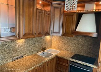 Продаю 1-ком. квартиру, 38 м2, Москва, улица Намёткина, 9к1, улица Намёткина