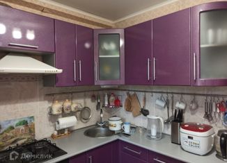 Сдается 2-комнатная квартира, 47 м2, Курск, улица Островского, 10