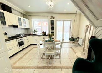 Таунхаус на продажу, 110 м2, село Лебяжий, Озёрная улица