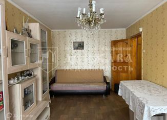 Продам 3-комнатную квартиру, 65 м2, Кемерово, проспект Ленина, 69