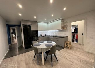 Продажа трехкомнатной квартиры, 72 м2, Аксай, Садовая улица, 31А