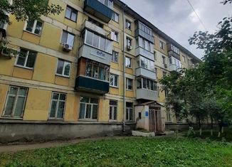 Продаю 3-ком. квартиру, 57 м2, Самара, улица Гагарина, 75, метро Спортивная