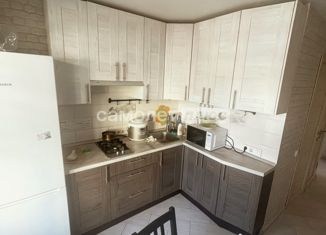 Продам 2-ком. квартиру, 37 м2, Москва, улица Героев Панфиловцев, 37к1, улица Героев Панфиловцев