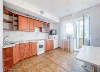 Сдаю в аренду 2-ком. квартиру, 65 м2, Ставрополь, улица Ленина, 328А, микрорайон №5