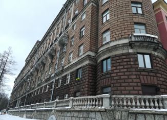 Продается 3-комнатная квартира, 69.9 м2, Санкт-Петербург, Сердобольская улица, 1, Сердобольская улица