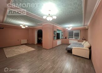 Продаю 3-комнатную квартиру, 127.5 м2, Астрахань, Румынская улица, 9к2