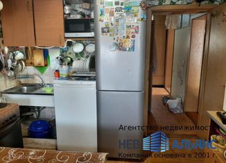 Продажа 3-комнатной квартиры, 74.7 м2, городской посёлок Сиверский, улица Военный Городок, 68