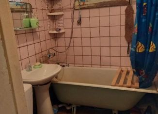 Продаю однокомнатную квартиру, 30.7 м2, Тольятти, Зелёная улица, 6, Комсомольский район