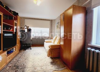 Продам 2-комнатную квартиру, 42 м2, Мурманская область, улица Свердлова, 12к4
