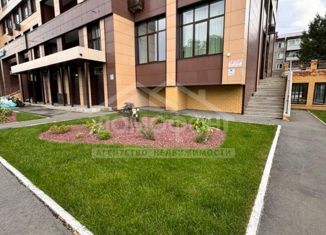 Продажа 3-комнатной квартиры, 85 м2, Омская область, Кемеровская улица, 8А