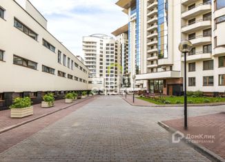 Продаю 2-ком. квартиру, 105.8 м2, Москва, улица Архитектора Власова, 6, метро Профсоюзная