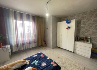 Продается трехкомнатная квартира, 80 м2, станица Курчанская, улица Карла Маркса, 32