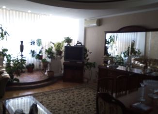 Продается пятикомнатная квартира, 150.5 м2, Ставрополь, Октябрьский район, Советская улица, 10