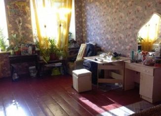 Продается комната, 90 м2, Луга, микрорайон Городок, 24