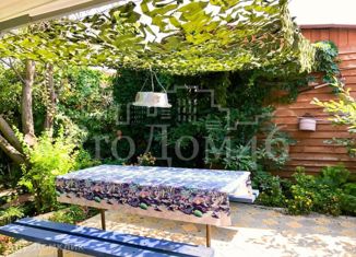 Продаю дом, 300 м2, поселок Пересыпь, улица Бондаревой