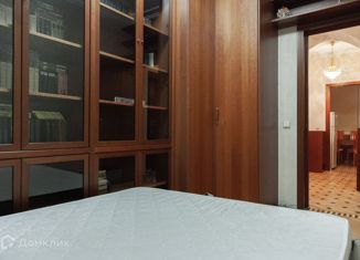 2-комнатная квартира в аренду, 50 м2, Москва, Большой Патриарший переулок, 8с1, метро Баррикадная