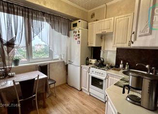 Продается 2-комнатная квартира, 40.7 м2, Рязань, улица Фирсова, 2, район Театральный