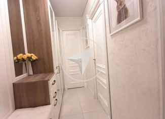 Продаю трехкомнатную квартиру, 50 м2, Москва, проезд Карамзина, 1к1, метро Ясенево