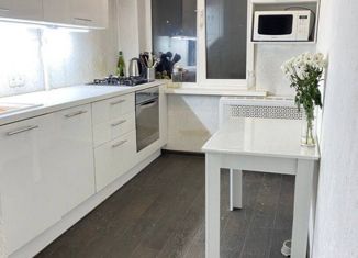 Продажа 3-ком. квартиры, 61 м2, Самара, проспект Карла Маркса, 189, метро Гагаринская