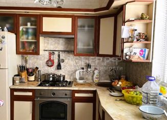 Продажа дома, 352 м2, поселок городского типа Новофёдоровка, улица Сердюкова