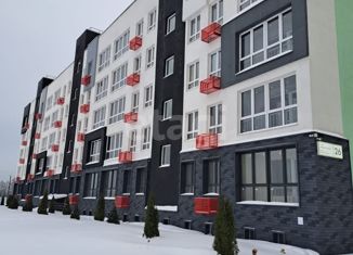 Продаю 2-ком. квартиру, 56.3 м2, Республика Башкортостан, улица Ивана Спатара, 26