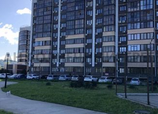 Продается трехкомнатная квартира, 70.7 м2, Горячий Ключ, Объездная улица, 18к2