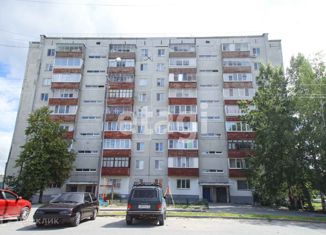 Сдается 4-ком. квартира, 80 м2, Тюменская область, 10-й микрорайон, 4Б