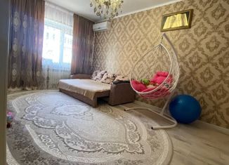 Продам двухкомнатную квартиру, 56 м2, Астраханская область, Зелёная улица, 1к2