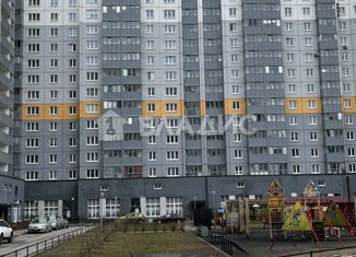 Продается 3-комнатная квартира, 80 м2, посёлок Новогорелово, улица Современников, 11/6