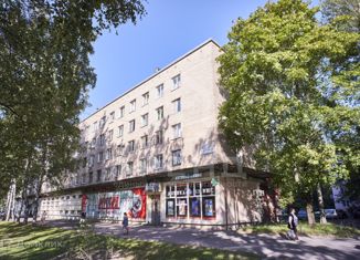 Продаю трехкомнатную квартиру, 55.6 м2, Санкт-Петербург, метро Площадь Мужества, Тихорецкий проспект, 15к1