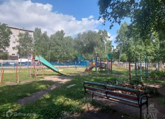 Продам двухкомнатную квартиру, 47.3 м2, Биробиджан, улица 40 лет Победы, 8