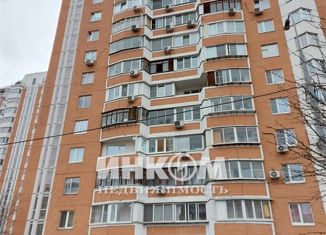 Продается трехкомнатная квартира, 72.4 м2, Москва, Симферопольский бульвар, 29к3, исторический район Волхонка-ЗИЛ