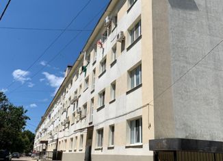 Продам 3-комнатную квартиру, 59.7 м2, Саки, Строительная улица, 8А